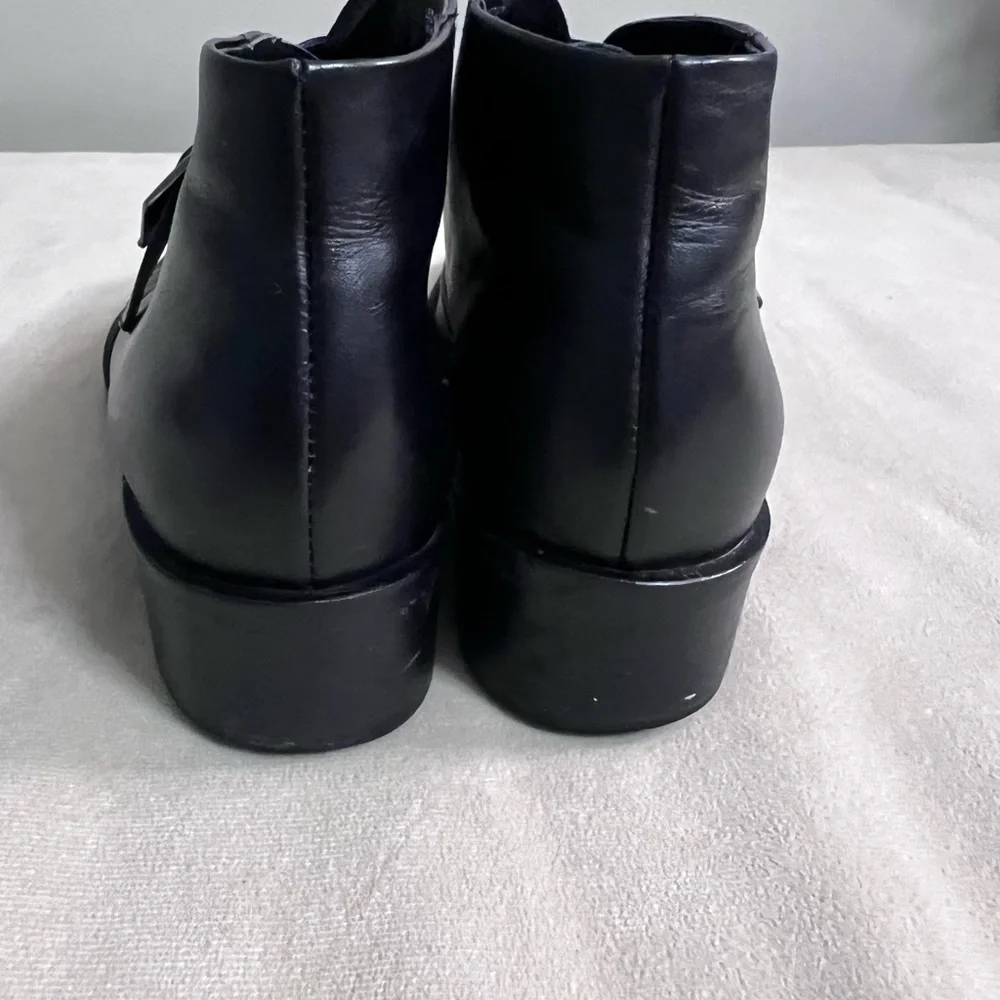 🖤✨ Etienne Aigner Leather Ankle Boots Buckle Detail • Made in Brazil • Classic